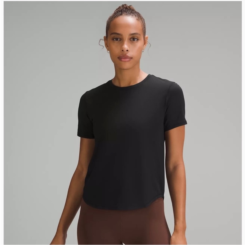 High-Neck Running and Training T-shirt size 2